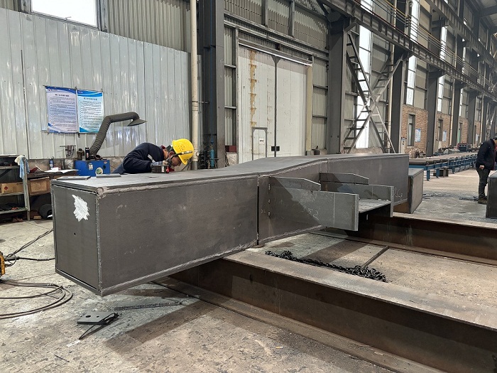 山西鋼結構公司，找山西盛大鋼構28年老廠專業承包資質